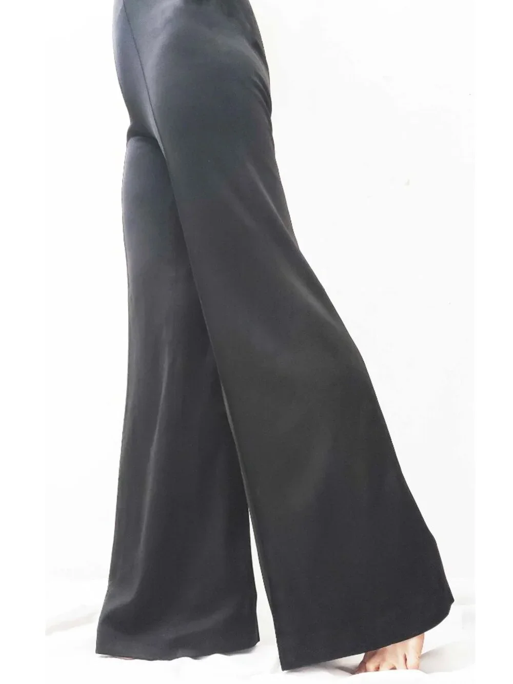 1970s Vintage Womens Disco Silver Metallic Black Bell Bottom Halter Top Jumpsuit